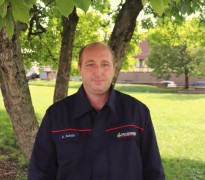 Alexander Schön ist hauptberuflicher Feuerwehrgerätewart